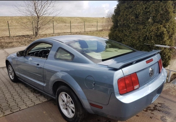 Ford Mustang cena 39600 przebieg: 157700, rok produkcji 2009 z Pajęczno małe 172